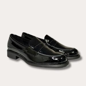 C011302<br>Cuir Verni